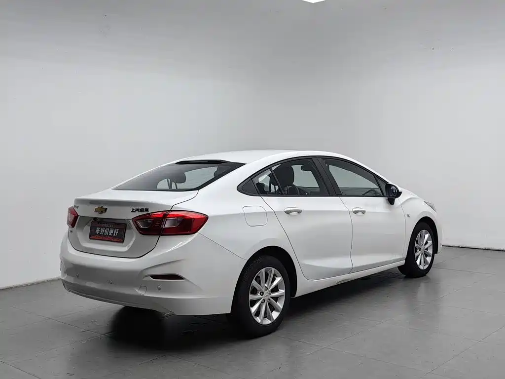 Chevrolet Cruze — миниатюра 2
