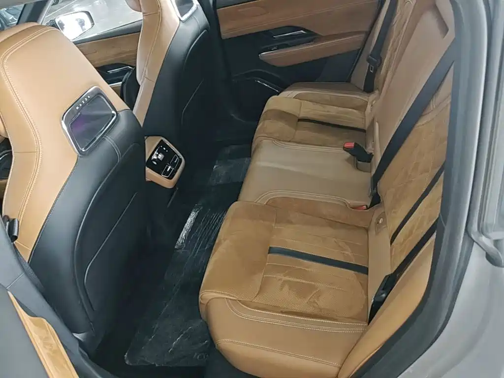 Mazda EZ-6 — миниатюра 17