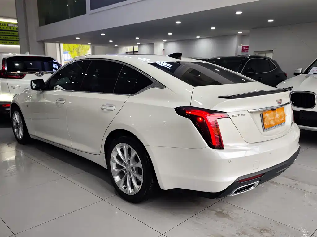 CADILLAC CT5