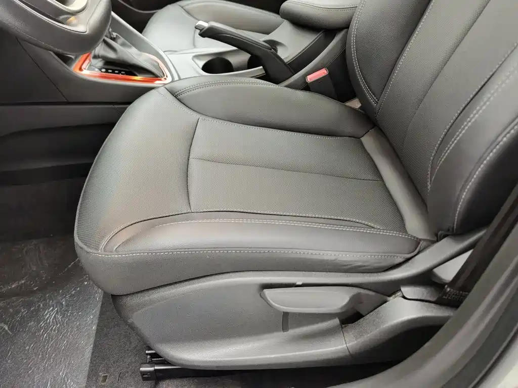 Buick Excelle — миниатюра 20