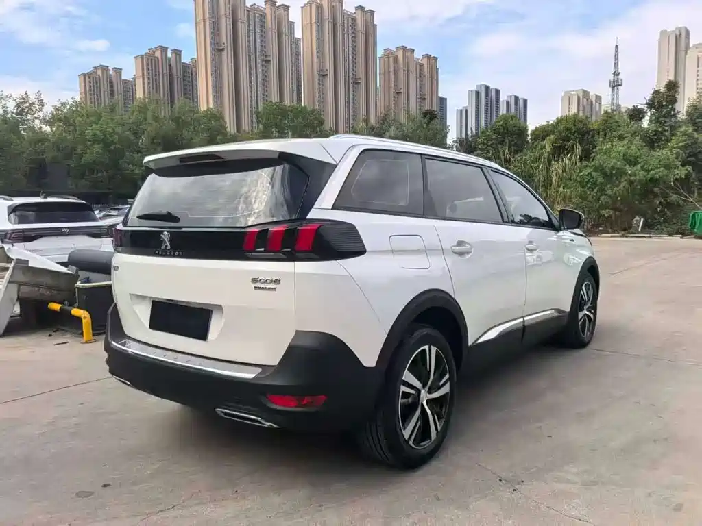 Peugeot 5008 — миниатюра 9