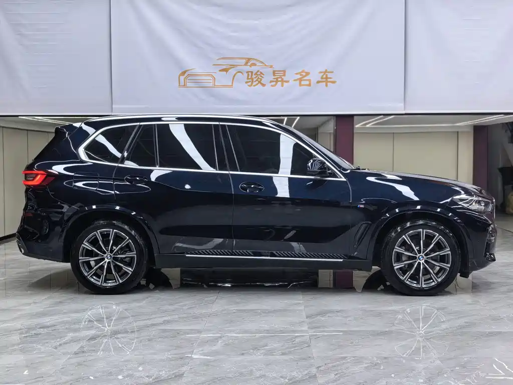 BMW X5 (Import) — миниатюра 8