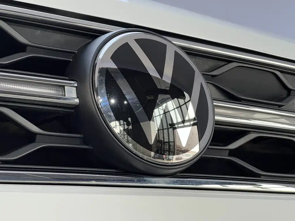 Volkswagen Tharu — миниатюра 5