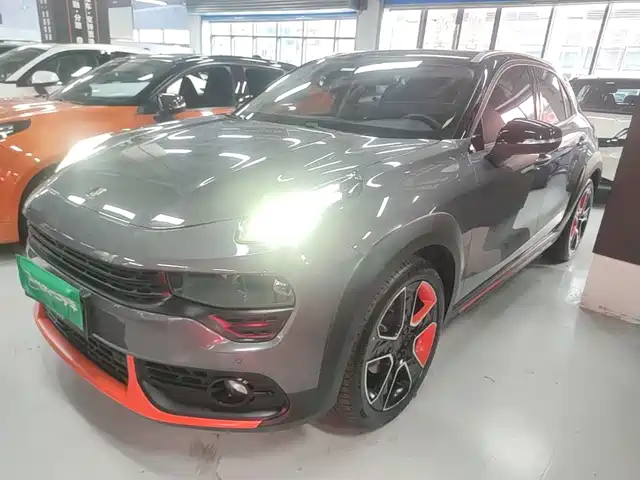 2020 Lynk & Co 02
