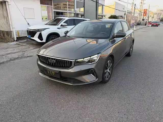 2022 Geely Emgrand