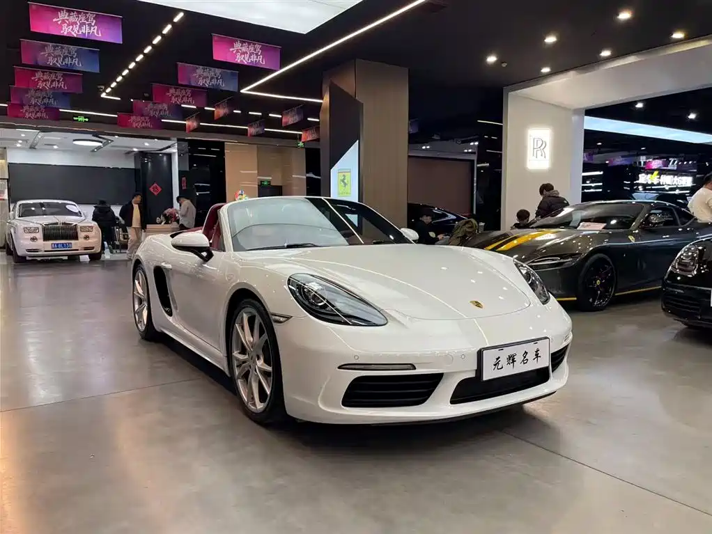 PORSCHE 718
