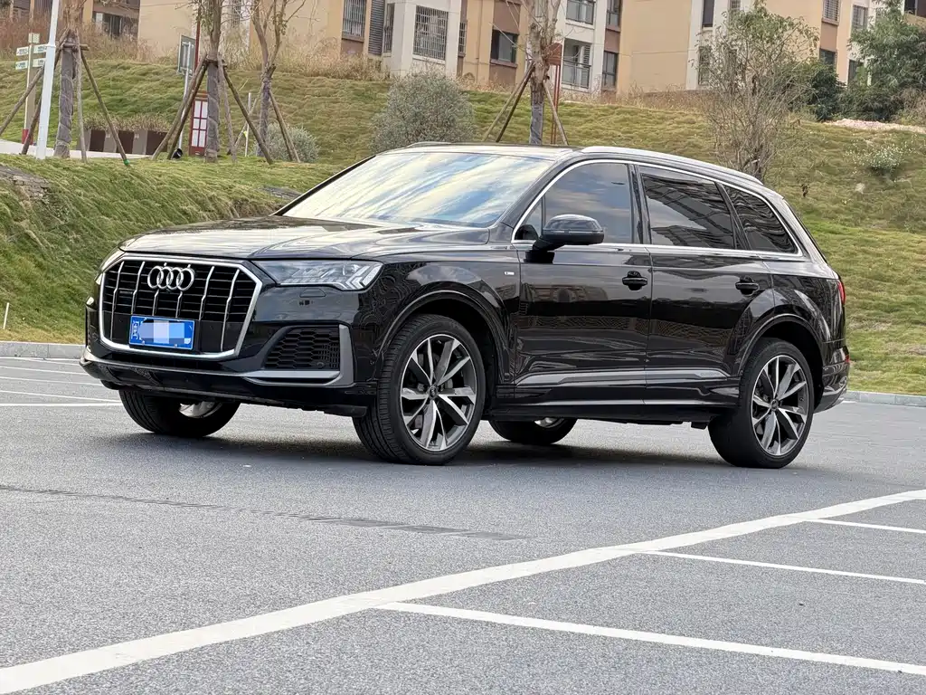 Audi Q7 2023