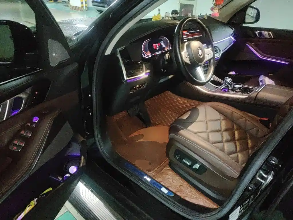 BMW X5 — миниатюра 12