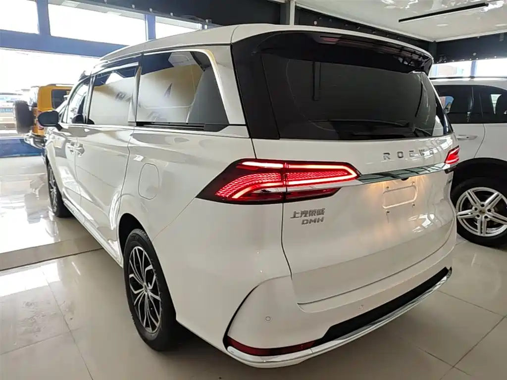 Roewe iMAX8 2025 1.5T DMH