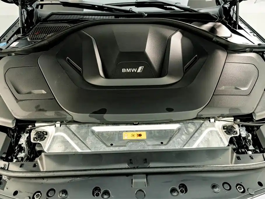 BMW i4 — миниатюра 25