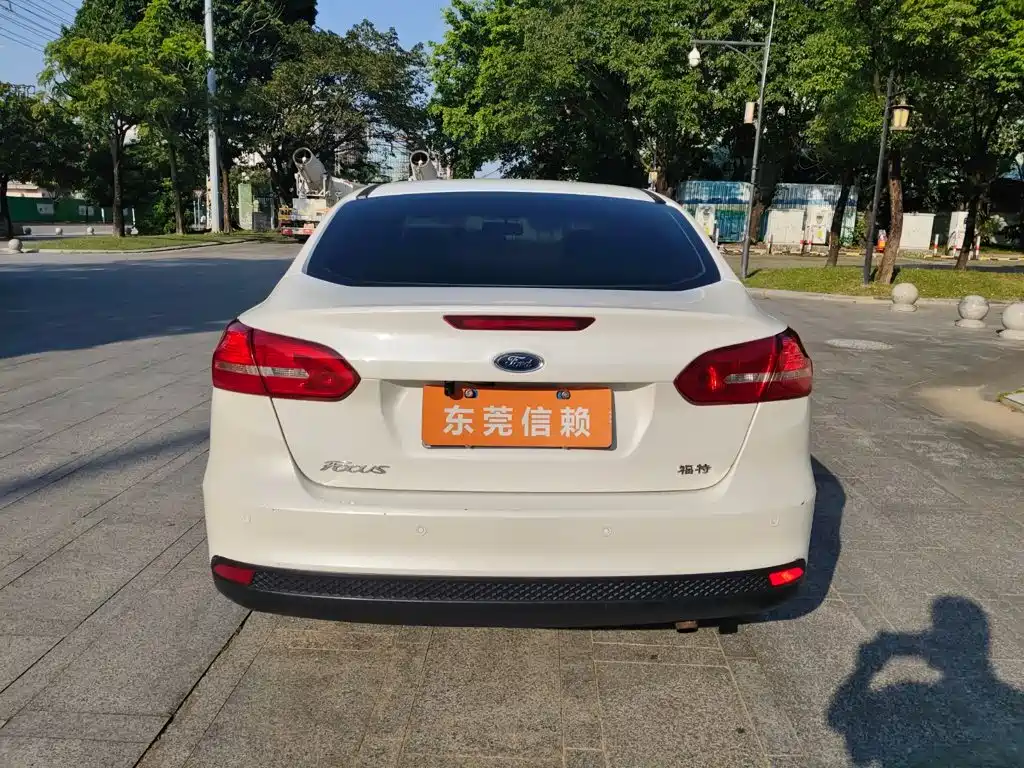 Ford Focus — миниатюра 7