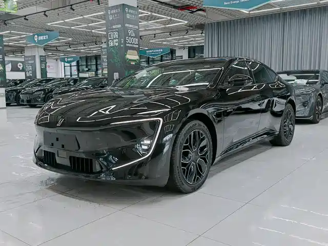 2026 Avatr 12
