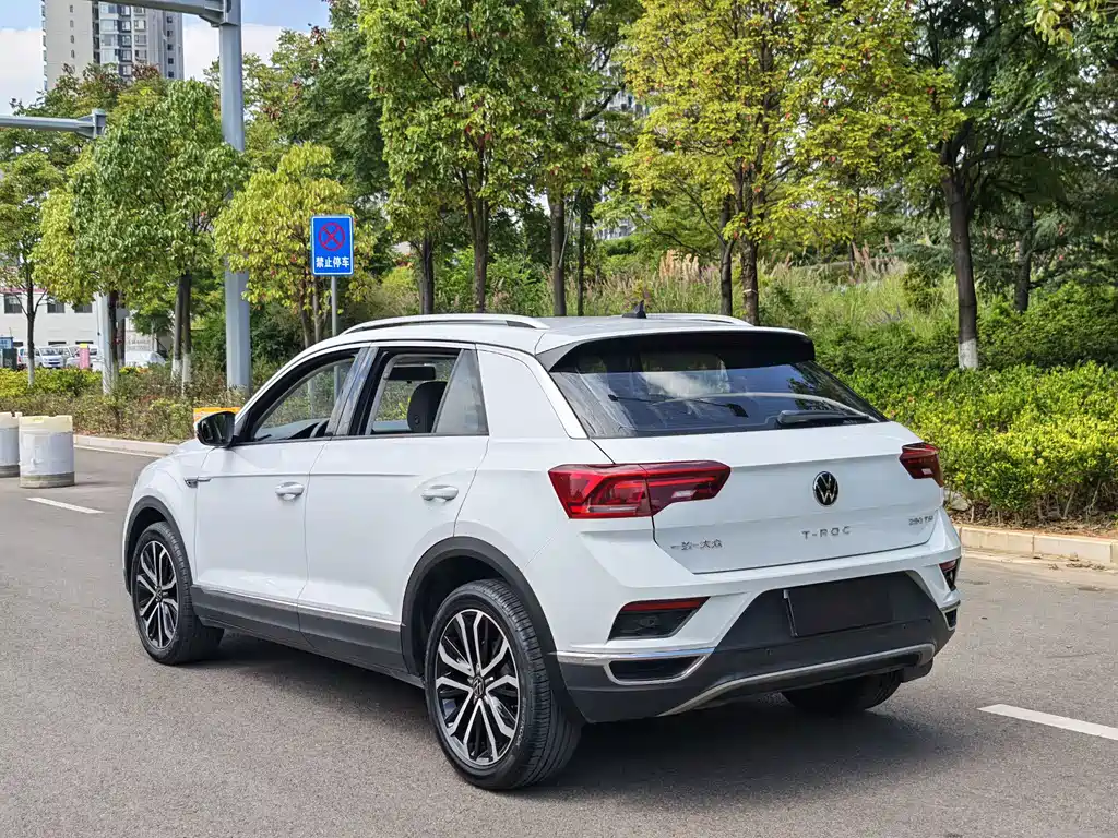 Volkswagen T-Roc — миниатюра 7