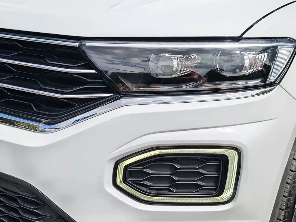 Volkswagen T-Roc — миниатюра 12