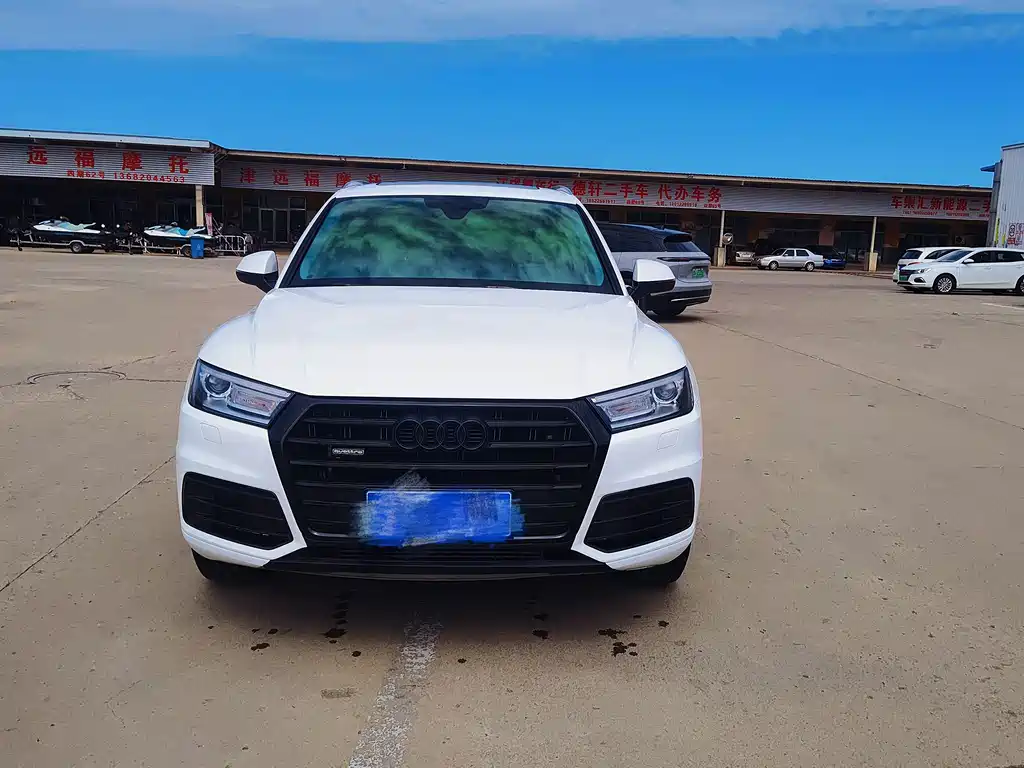Audi Q5L — миниатюра 2