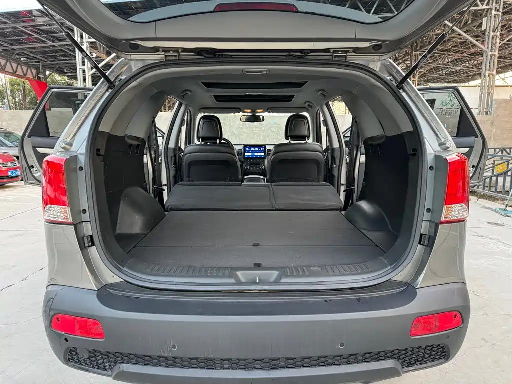 Kia Sorento 2.4L Gasoline Luxury Edition, фото 15