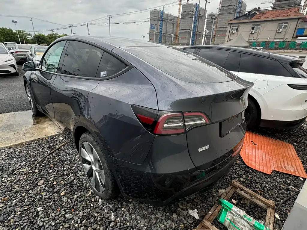 Tesla Model Y — фотографии объявления, Фото 13