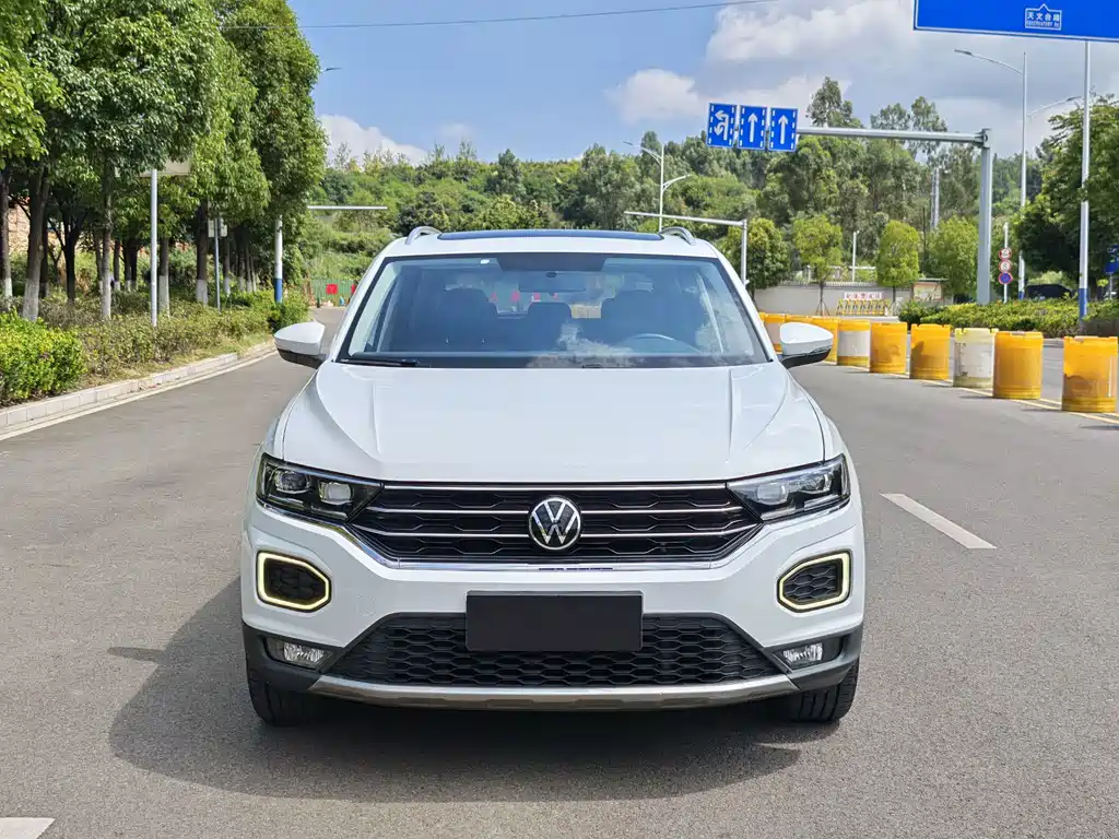 Volkswagen T-Roc — миниатюра 2
