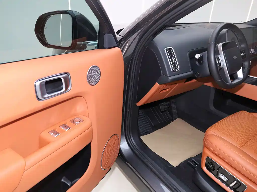 Li Auto Li L8 — миниатюра 7