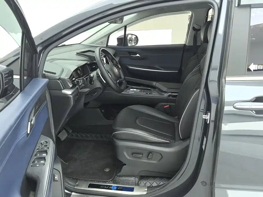 Hyundai Custo — миниатюра 9