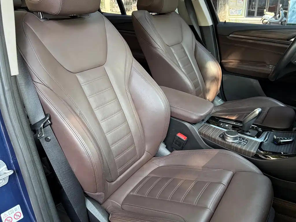 BMW X3 — миниатюра 9