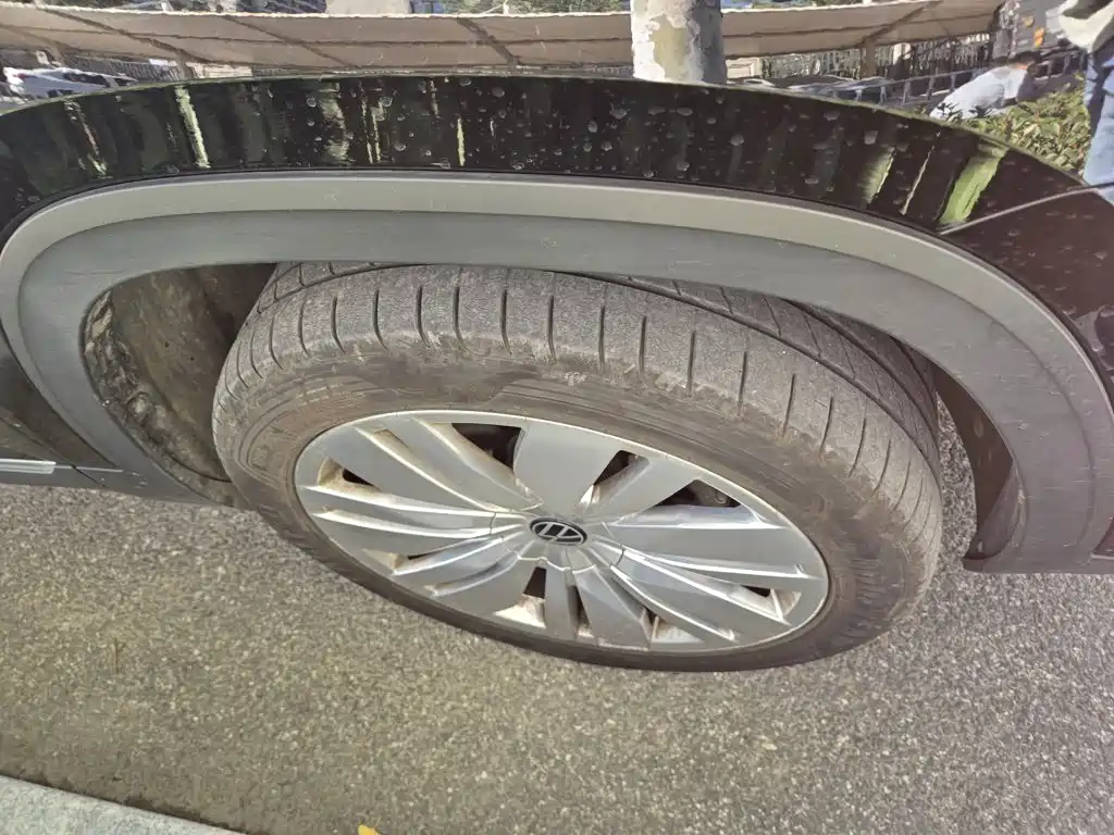 Volkswagen Teramont — миниатюра 8