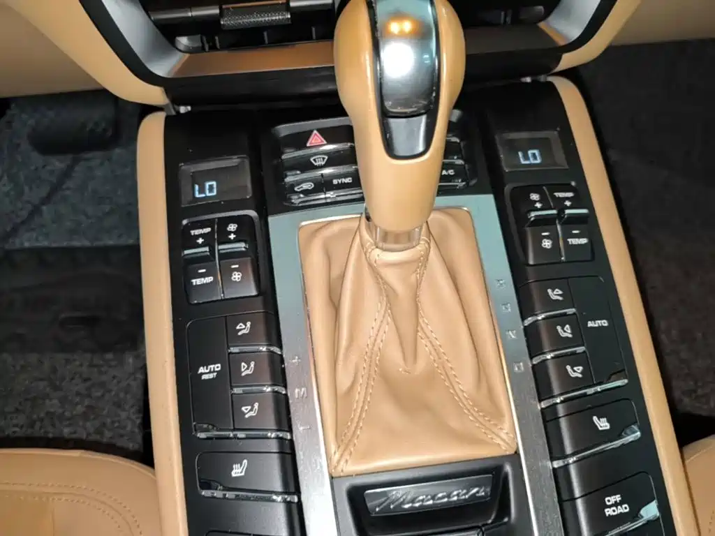 Porsche Macan — миниатюра 13