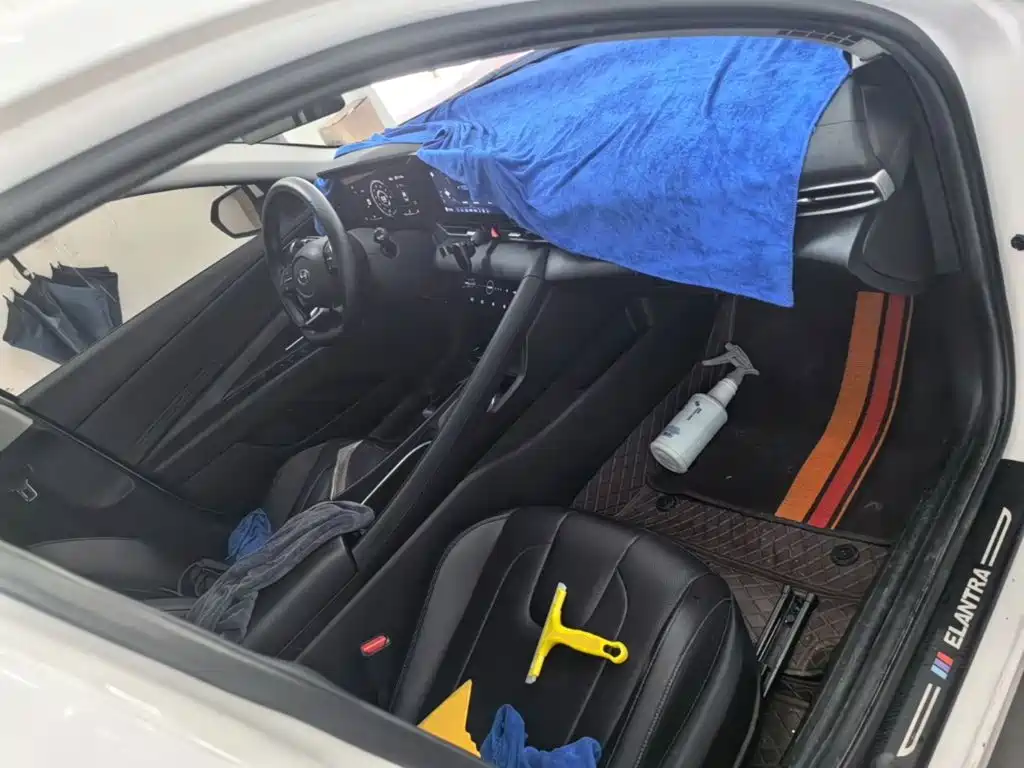 Hyundai Elantra — миниатюра 25