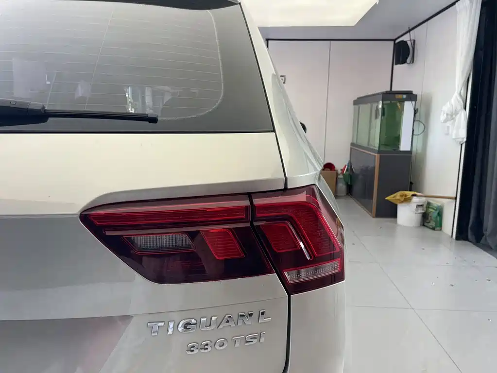 Volkswagen Tiguan L — миниатюра 7