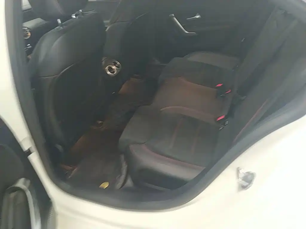Mercedes-Benz A-Class — миниатюра 17