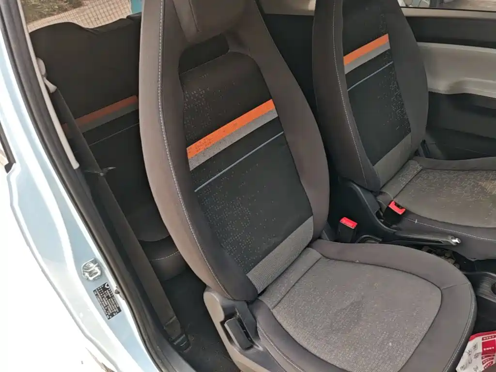 Wuling MINIEV — миниатюра 25