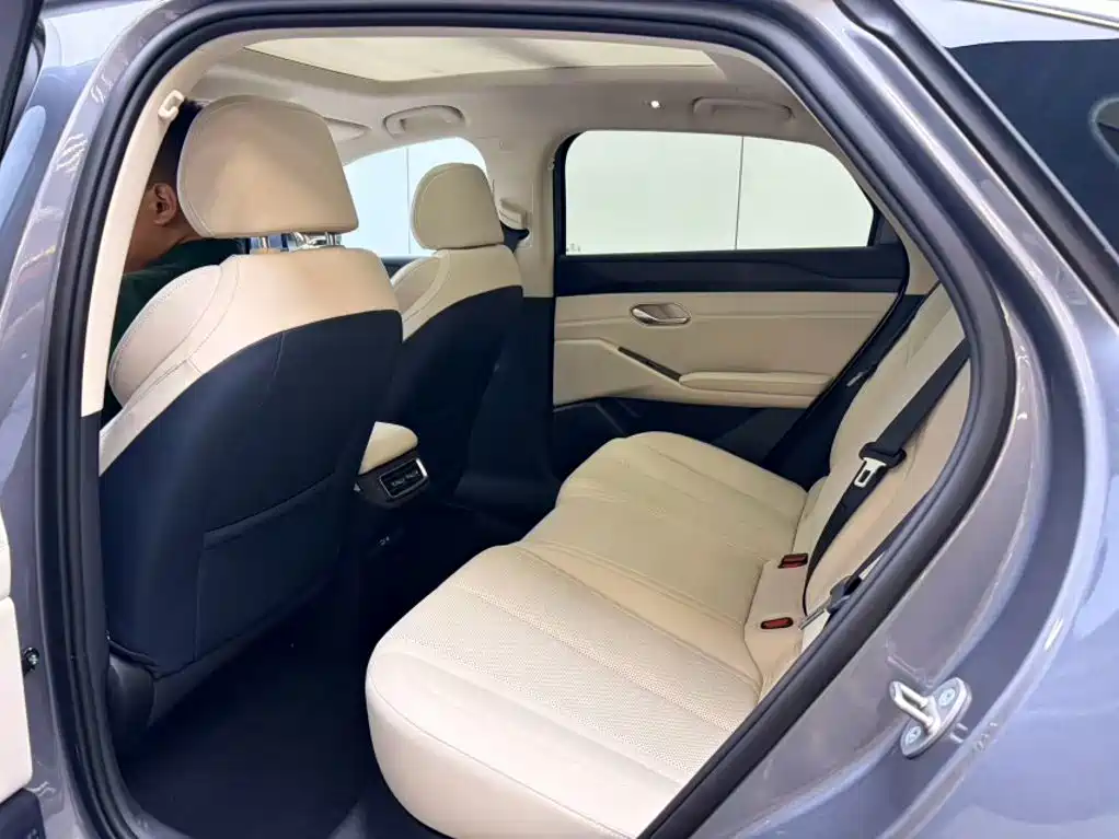 BYD Qin L — миниатюра 10