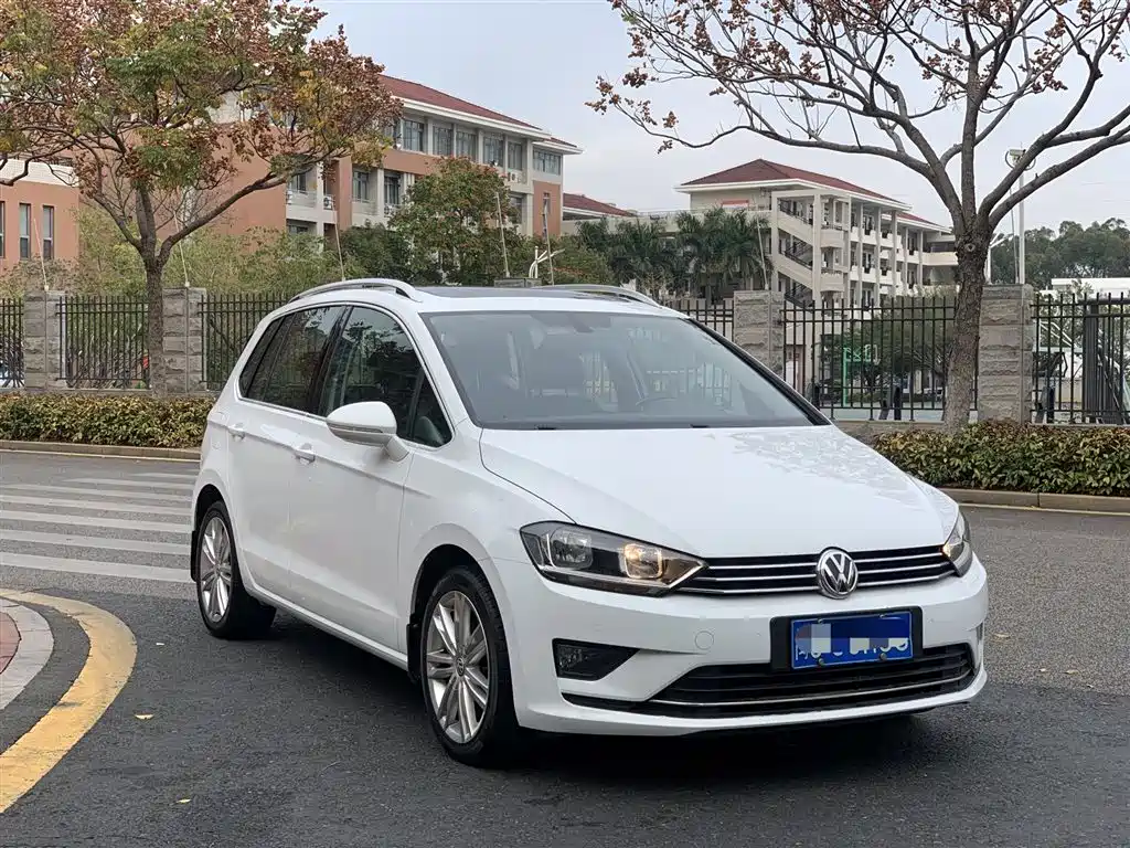 VOLKSWAGEN GOLF*JIAYU
