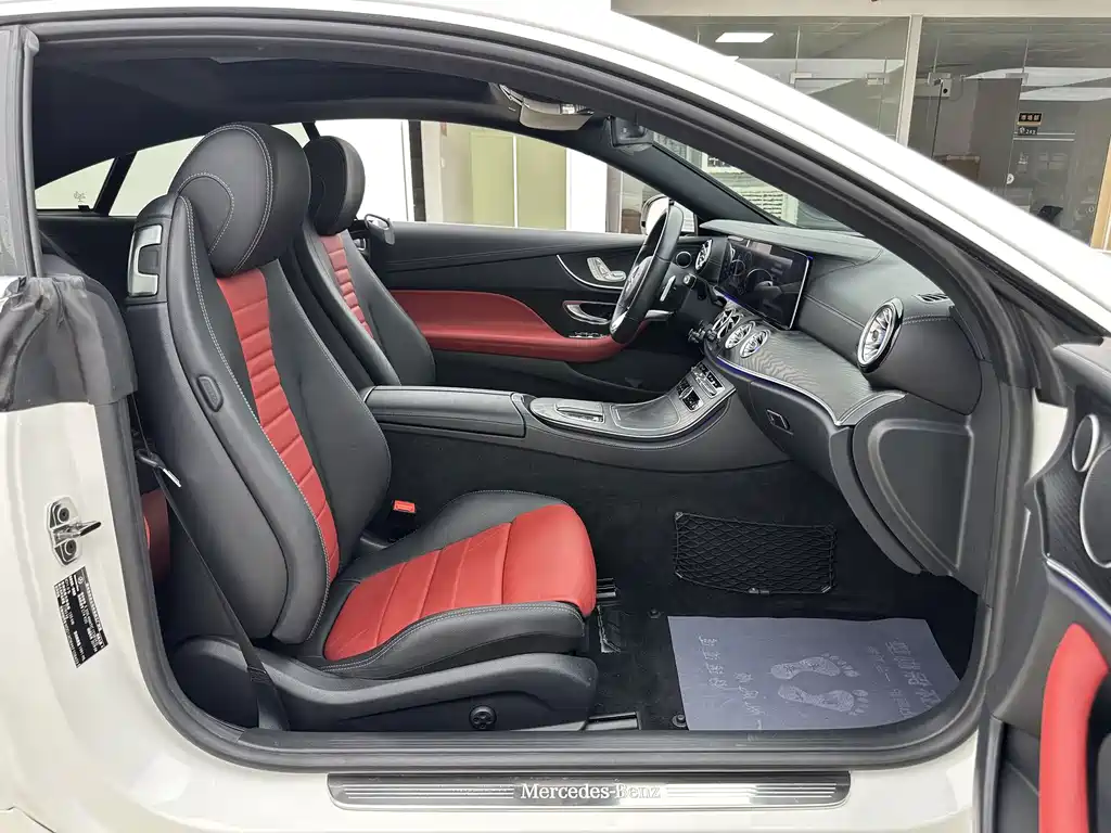 Mercedes-Benz E-Class (Import) — миниатюра 7