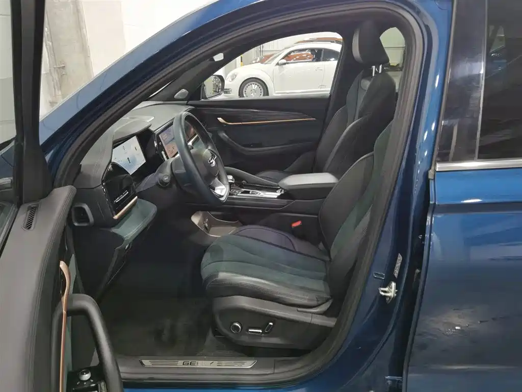 Geely Monjaro L 2024 2.0TD AT