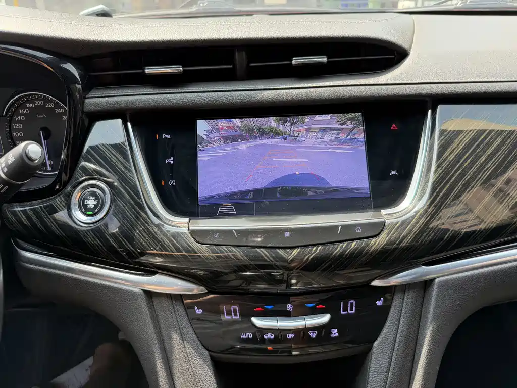 Cadillac XT6 — миниатюра 21