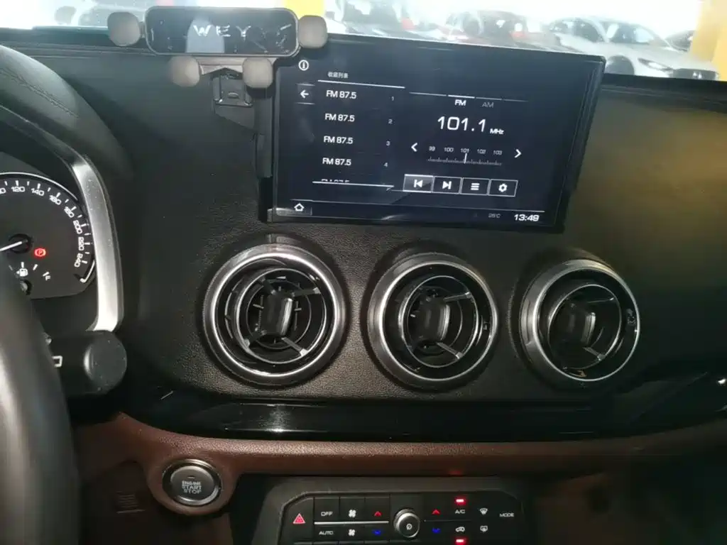 Wey Wey VV5 — миниатюра 13