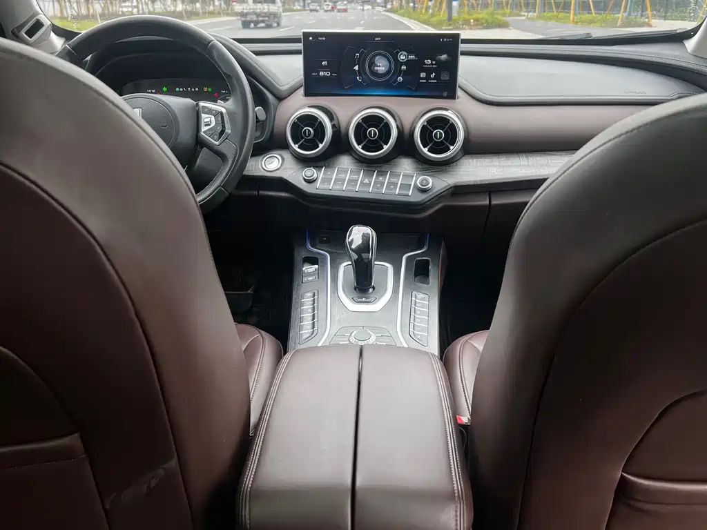 WEI PAI WEI BRAND VV7