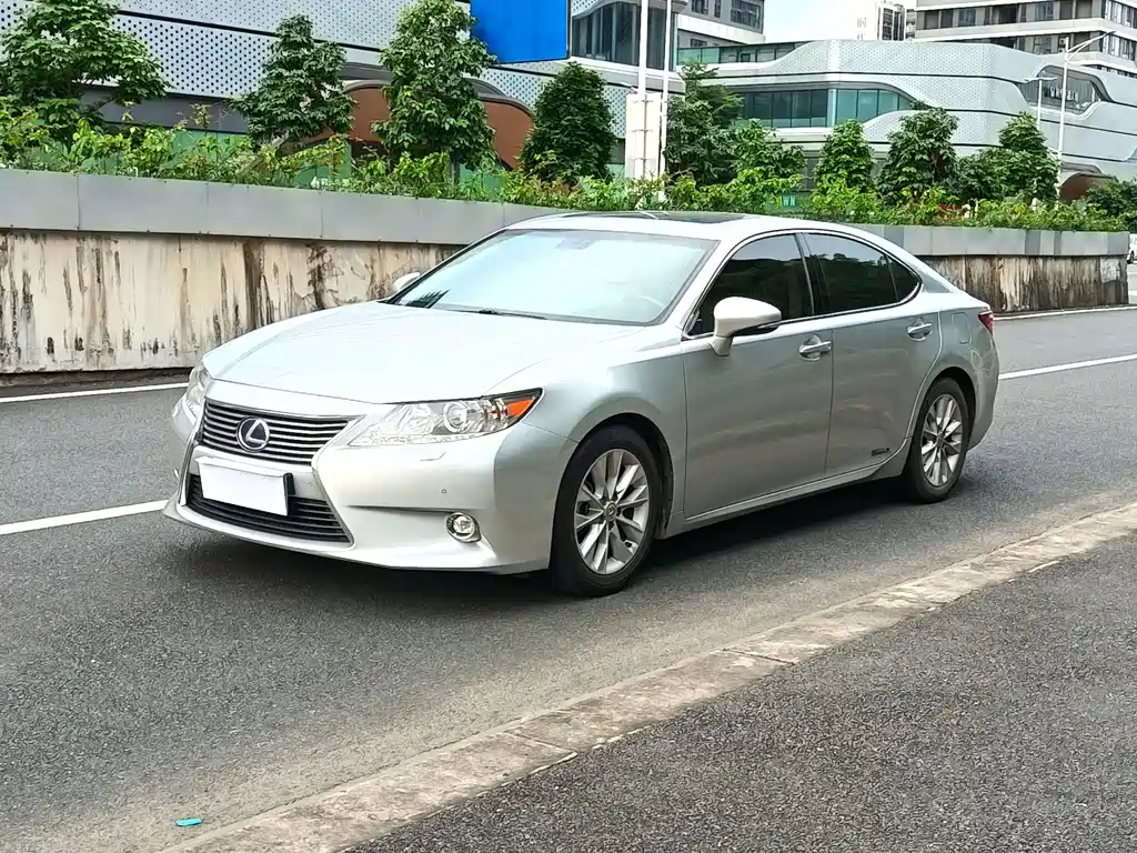 Lexus ES 2014