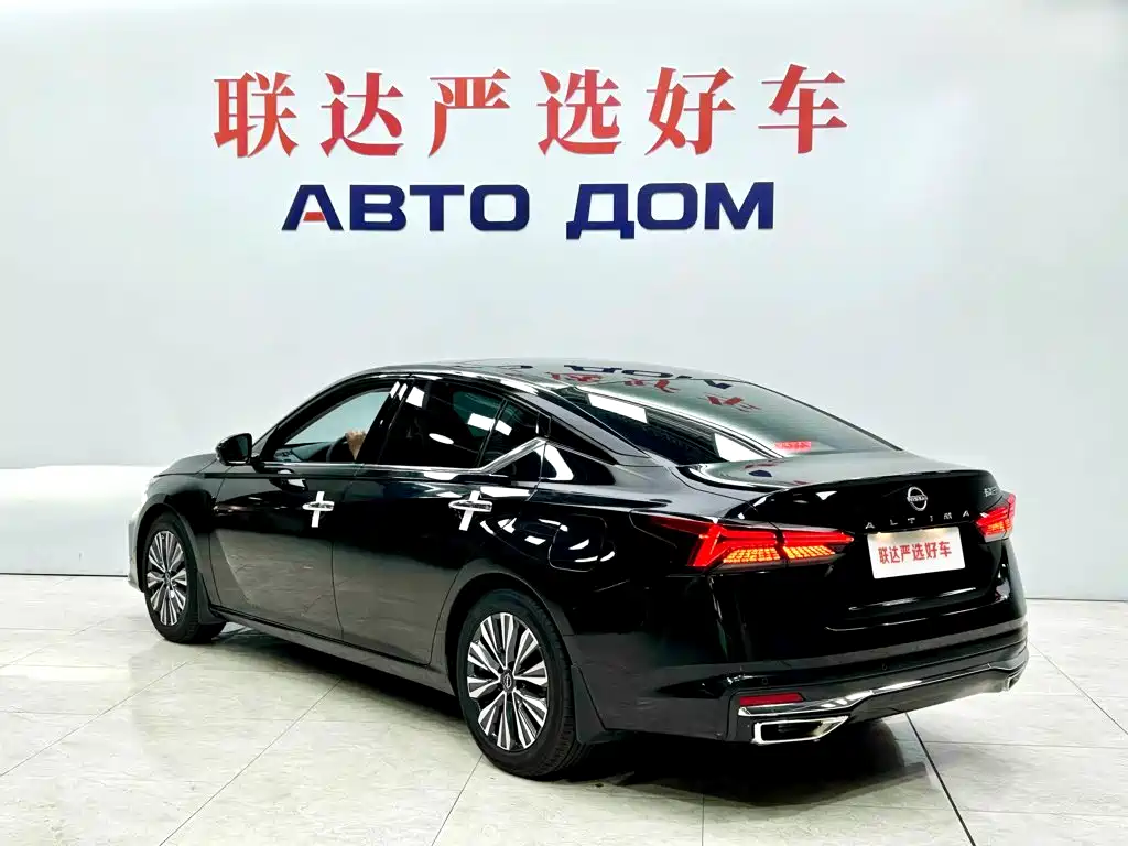 Nissan Teana — миниатюра 4