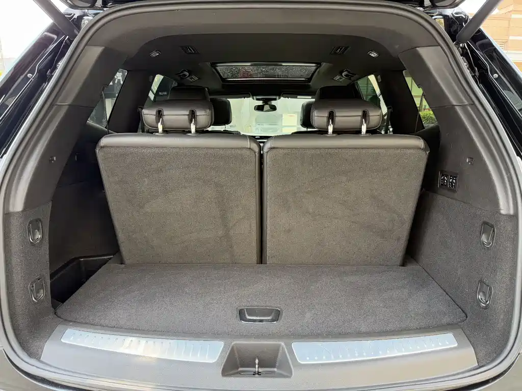 Cadillac XT6 — миниатюра 7