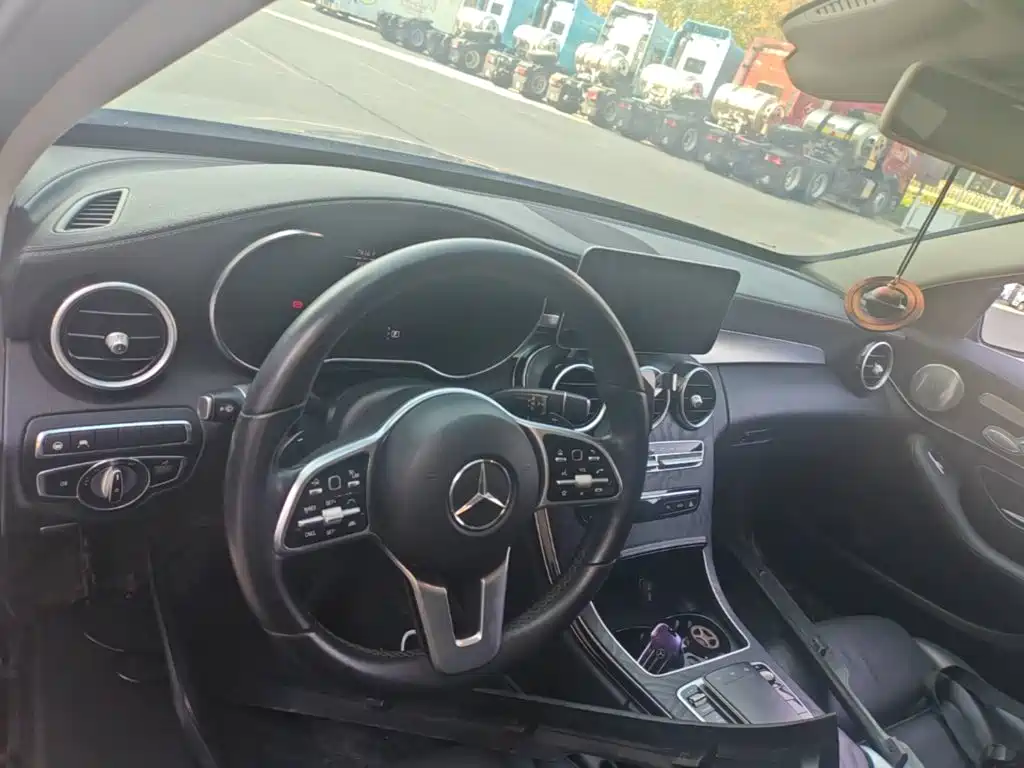 Mercedes-Benz C-Class — миниатюра 10