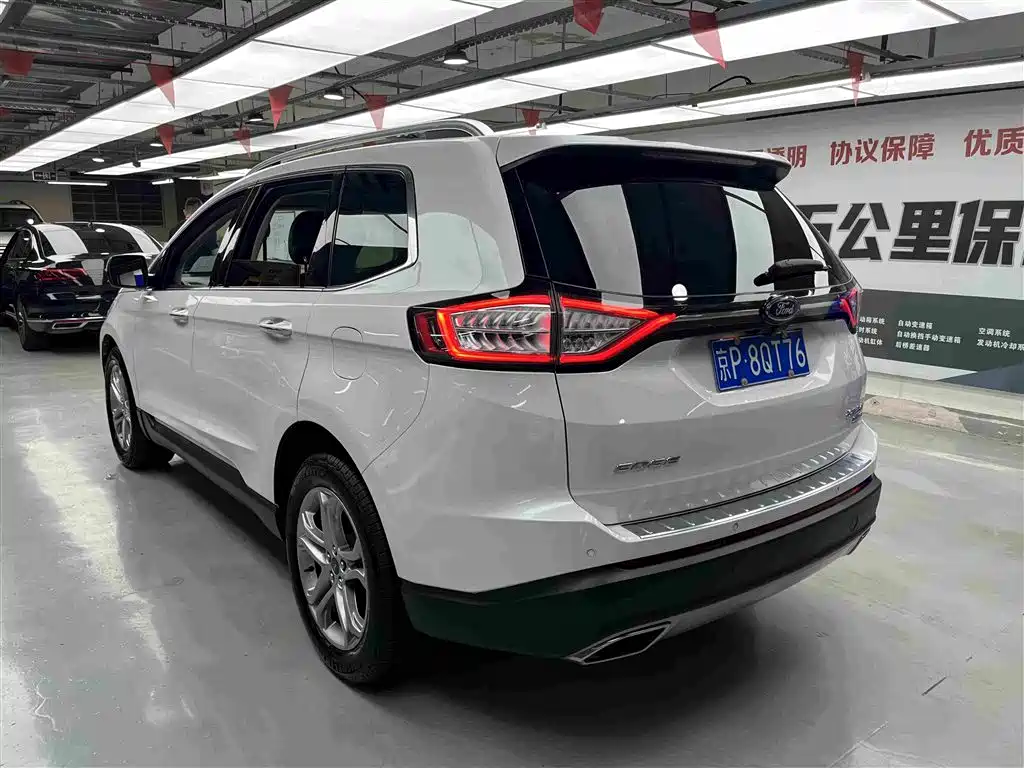 Ford Edge — миниатюра 13