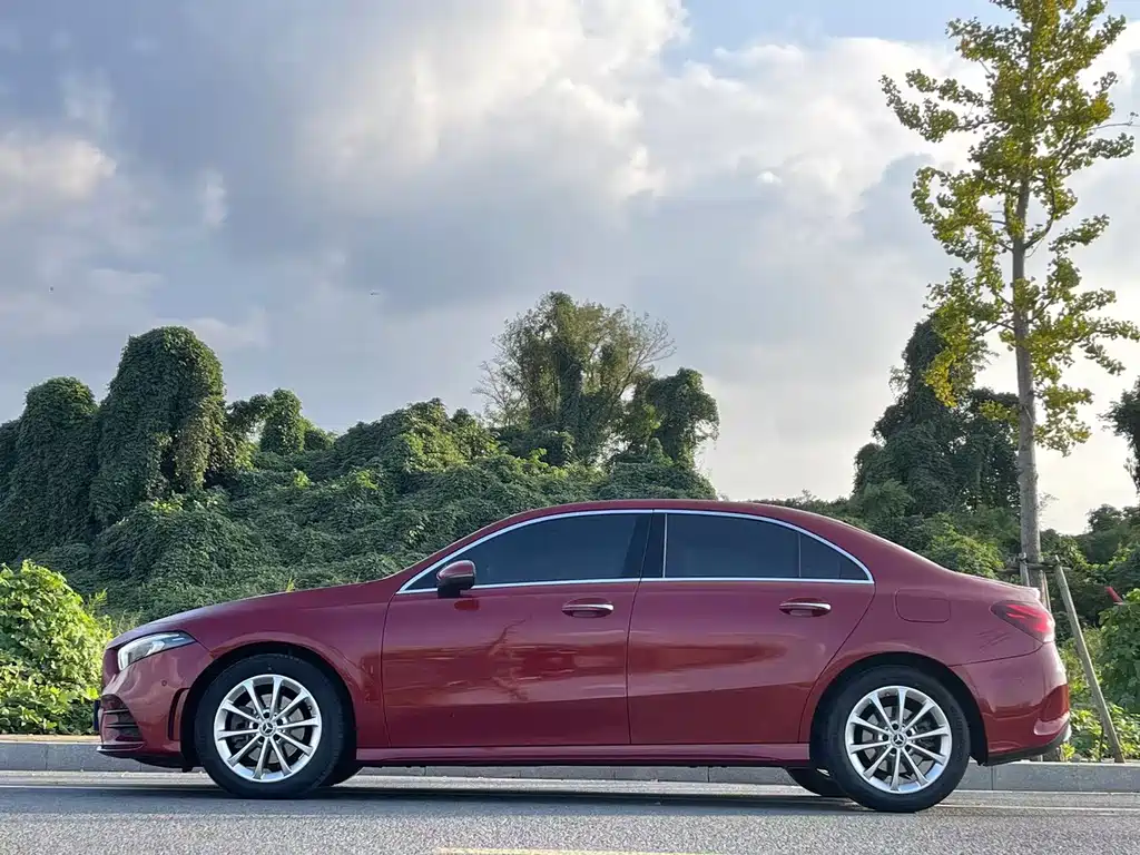 MERCEDES-BENZ A CLASS