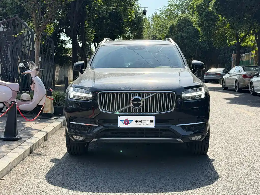 Volvo XC90 — миниатюра 2