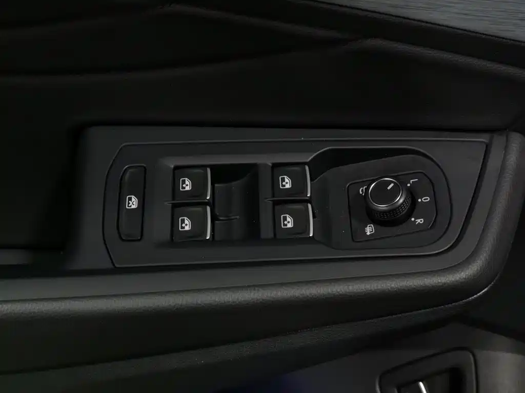 Volkswagen Viloran 2021 380TSI Luxury Pro