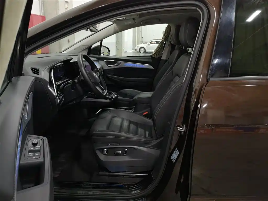 Volkswagen Viloran 2021 380TSI Luxury Pro
