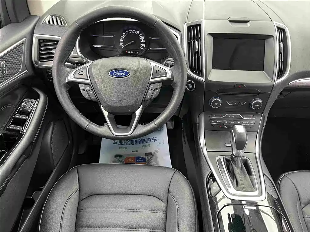 Ford Edge — миниатюра 5