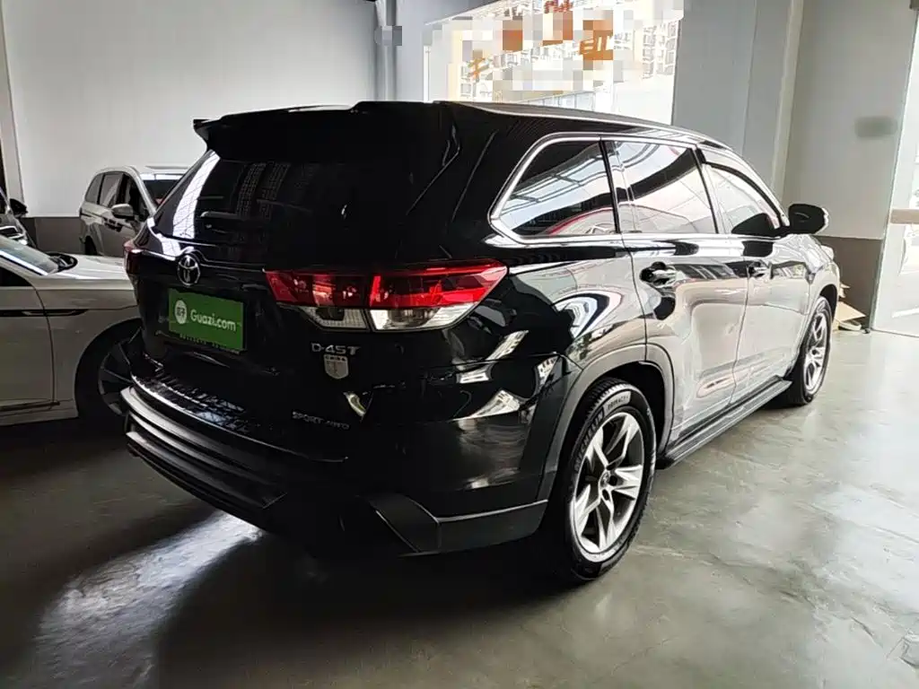 Toyota Highlander — миниатюра 7