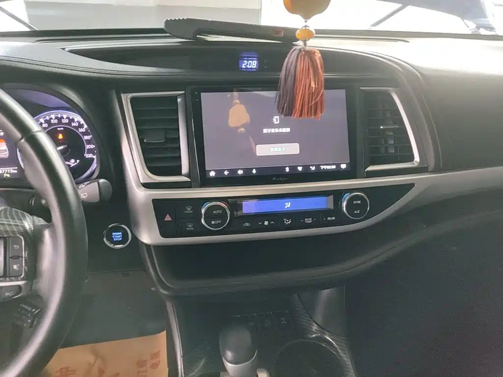 Toyota Highlander — миниатюра 13